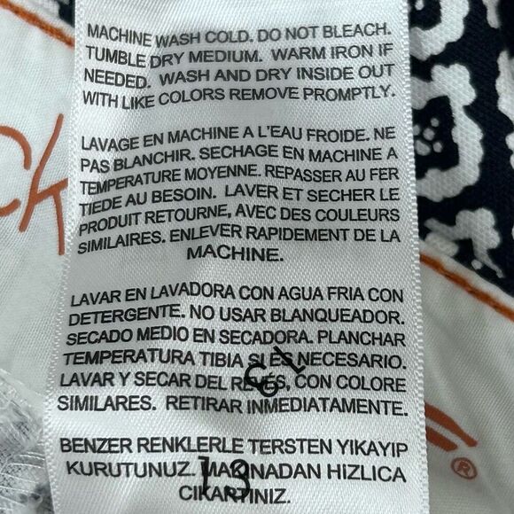 Dockers Summer Stretch Chino Shorts Women's Sz 12 Black & White Geometric Floral - Picture 9 of 10